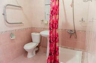 Пансионат Октябрь Кисловодск Улучшенный двухместный номер с 2 отдельными кроватями-5