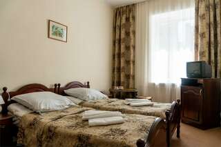 Пансионат Октябрь Кисловодск Стандартный двухместный номер с 2 отдельными кроватями и общей ванной комнатой-2